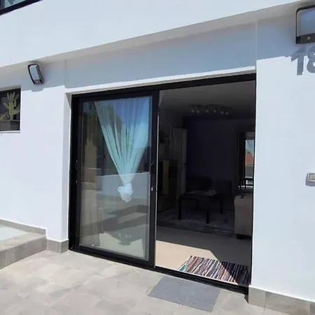 شقة Sehr Sonnige Neue Ferienwohnung In Ruhiger Lage *