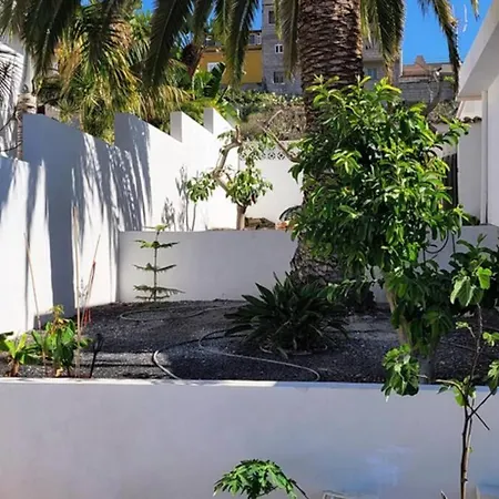 Sehr Sonnige Neue Ferienwohnung In Ruhiger Lage شقة أرونا