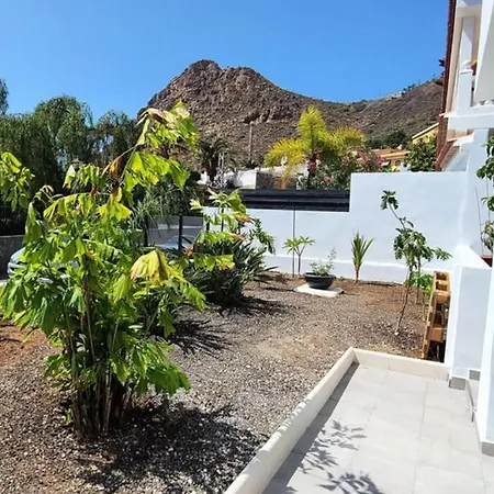 Sehr Sonnige Neue Ferienwohnung In Ruhiger Lage شقة أرونا