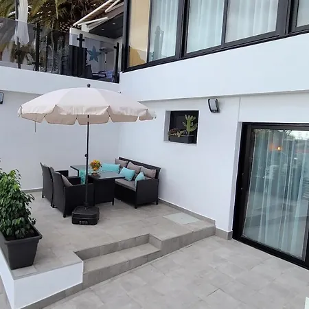 شقة Sehr Sonnige Neue Ferienwohnung In Ruhiger Lage أرونا