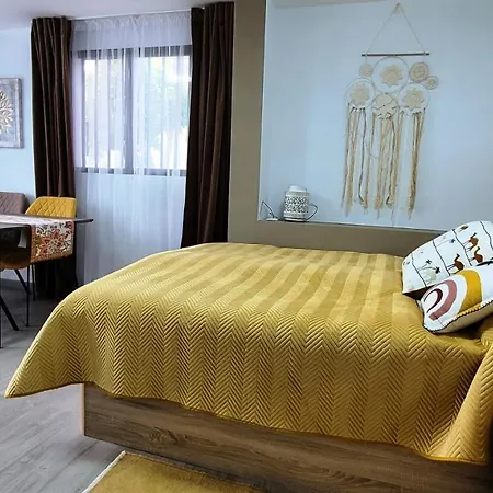 Apartmán Sehr Sonnige Neue Ferienwohnung In Ruhiger Lage